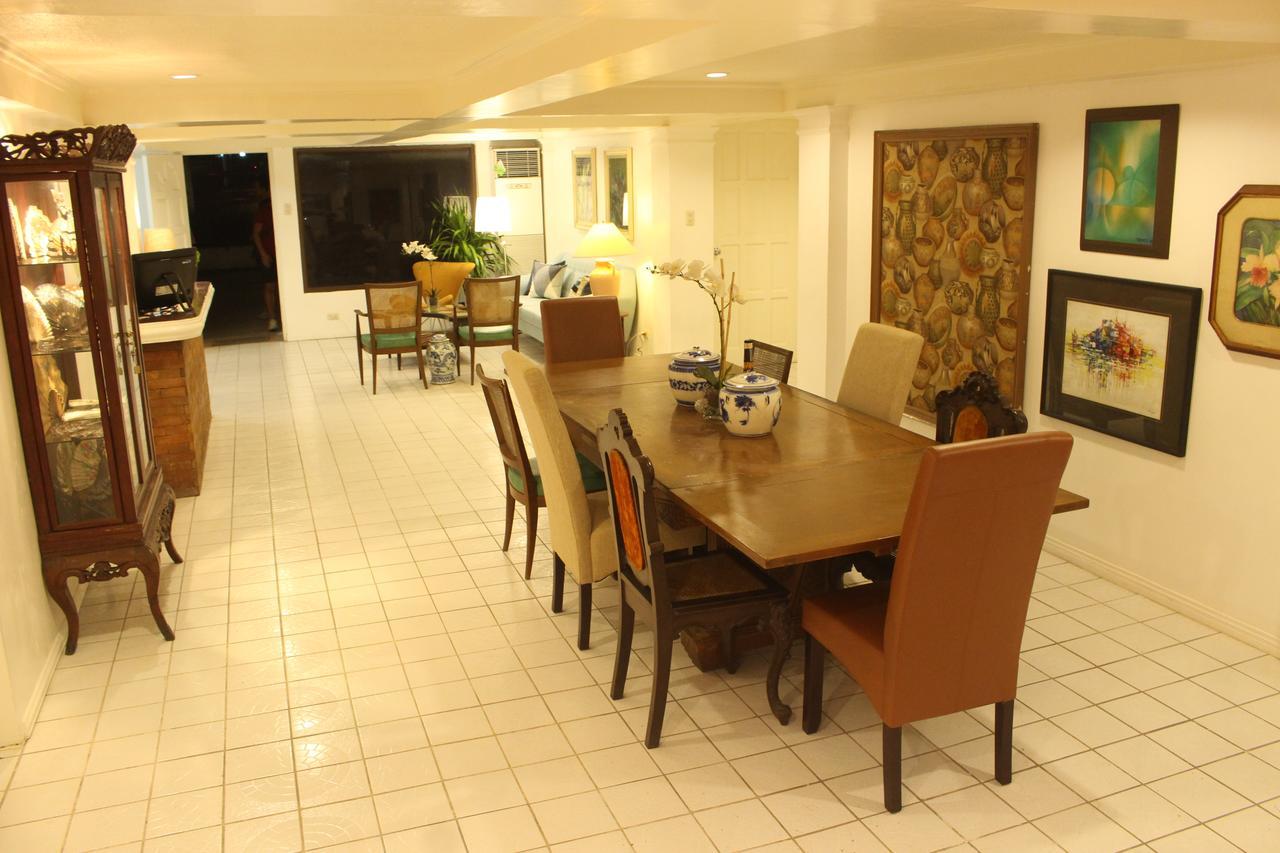 The White Bed And Breakfast Bacolod Buitenkant foto