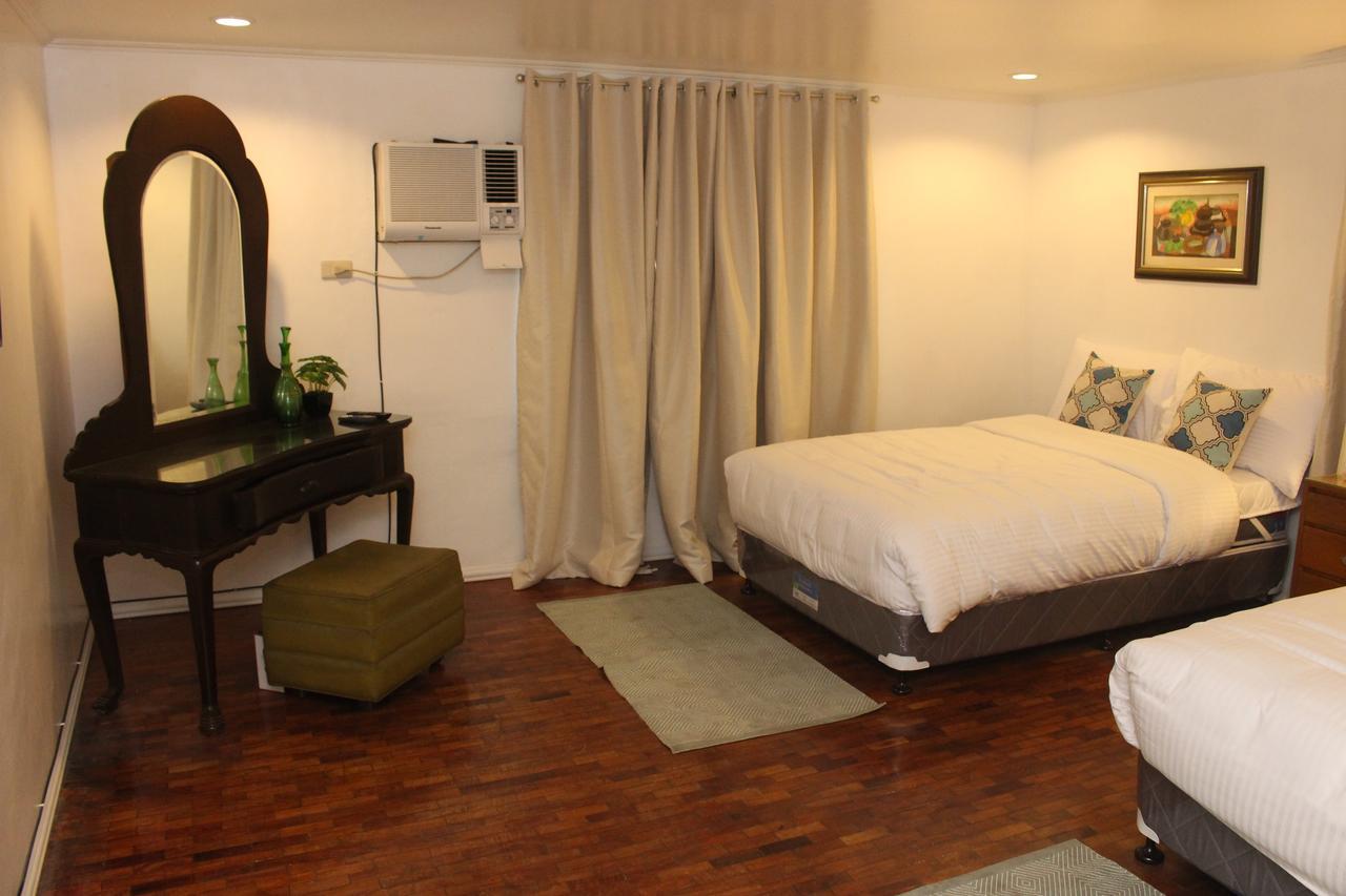The White Bed And Breakfast Bacolod Buitenkant foto