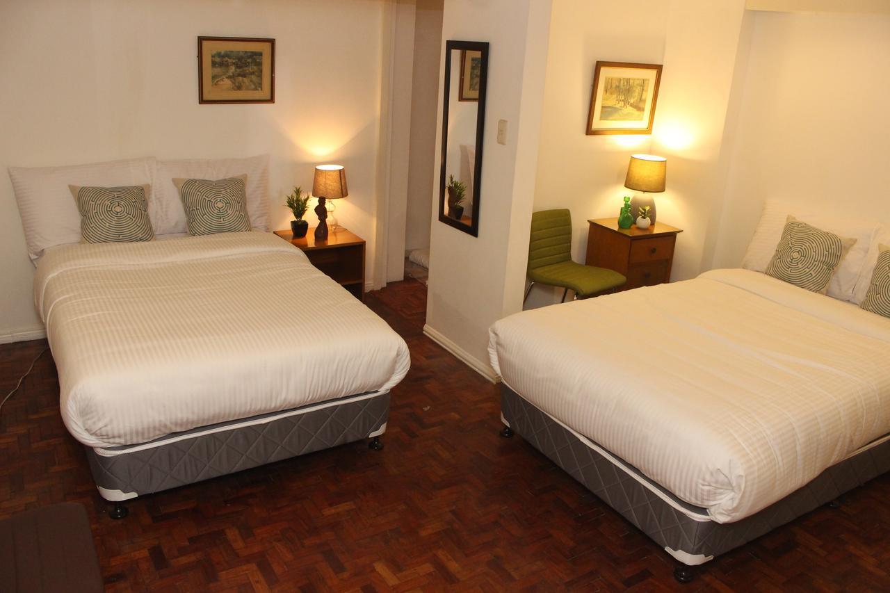 The White Bed And Breakfast Bacolod Buitenkant foto